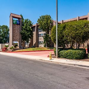 Holiday Inn Express & Suites Camarillo By Ihg